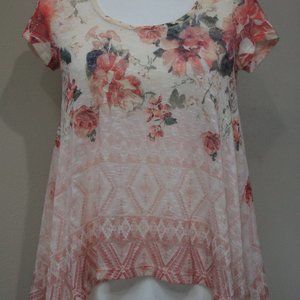 Papaya Cream Pink Floral Juniors Sz Medium Top